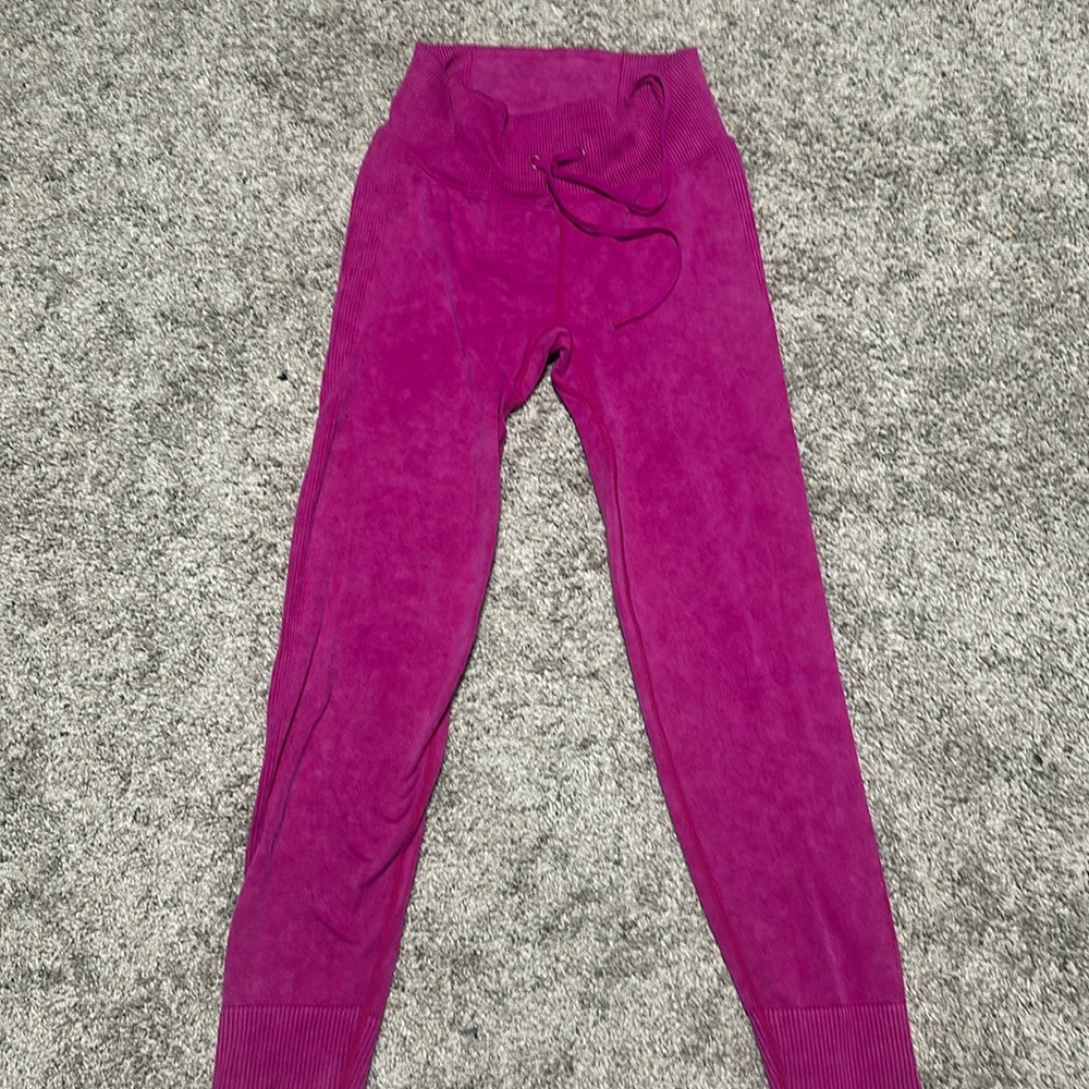 Pink leggings